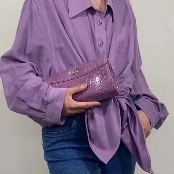 Vintage Purple Vegan Leather Clutch - Picture 1 of 8